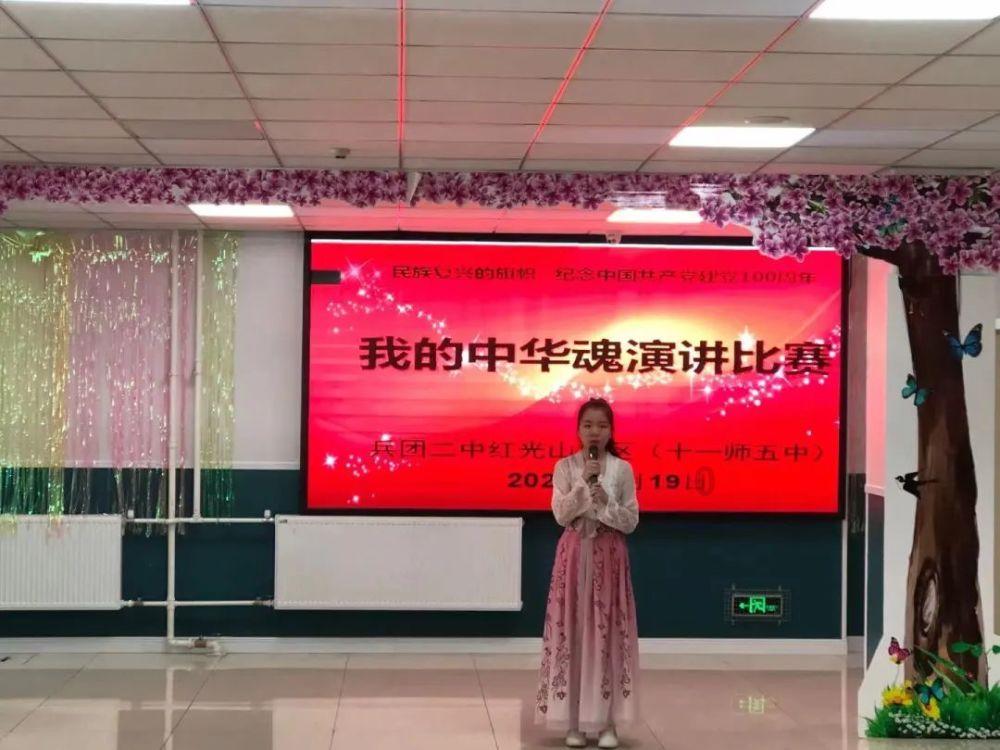 逃出诡异庄园